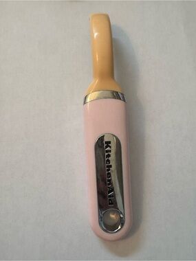 KitchenAid Pastel Pink Cream Swivel Peeler Stainless Steel Kitchen Tool
